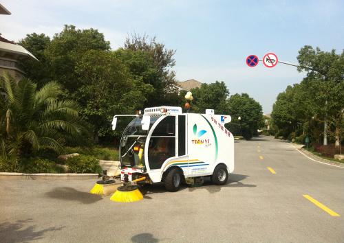 青島電動掃地車廠家 青島電動掃地車廠家